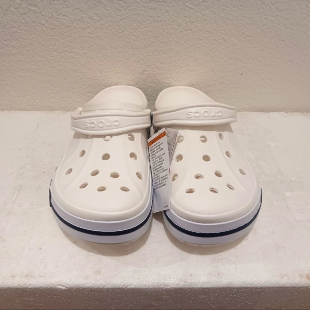 Crocs - Picture 3 of 4